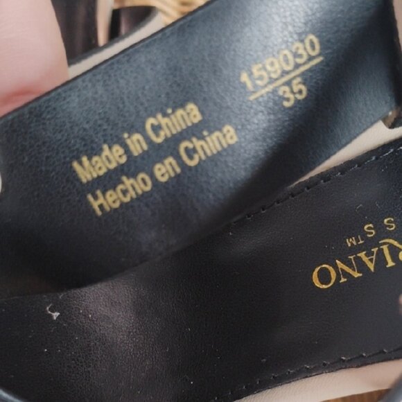 Christian Siriano Taupe Crisscrossed Strappy Block Heel Sandals Women's Size 9 - Picture 7 of 13